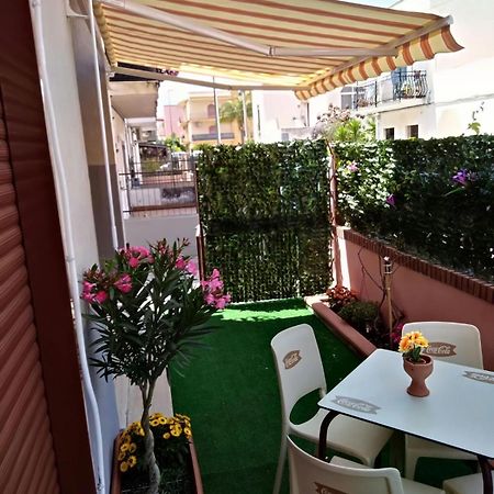Holiday House Marlin Giardini Naxos Εξωτερικό φωτογραφία