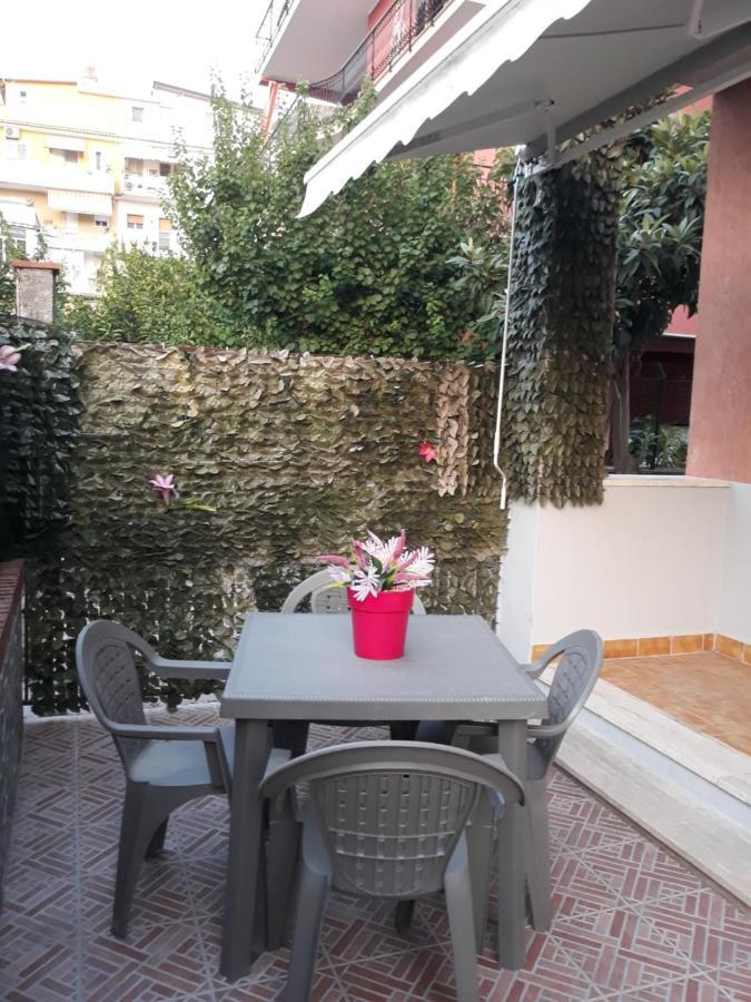 Holiday House Marlin Giardini Naxos Εξωτερικό φωτογραφία