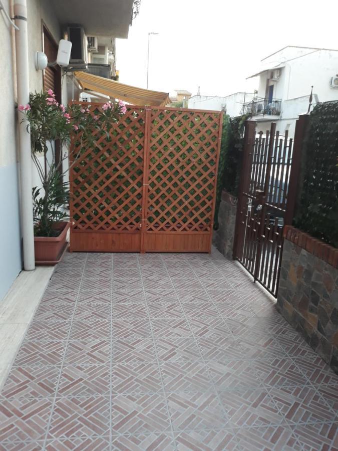 Holiday House Marlin Giardini Naxos Εξωτερικό φωτογραφία