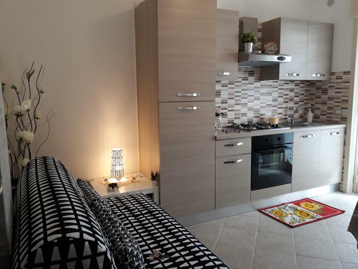 Holiday House Marlin Giardini Naxos Εξωτερικό φωτογραφία